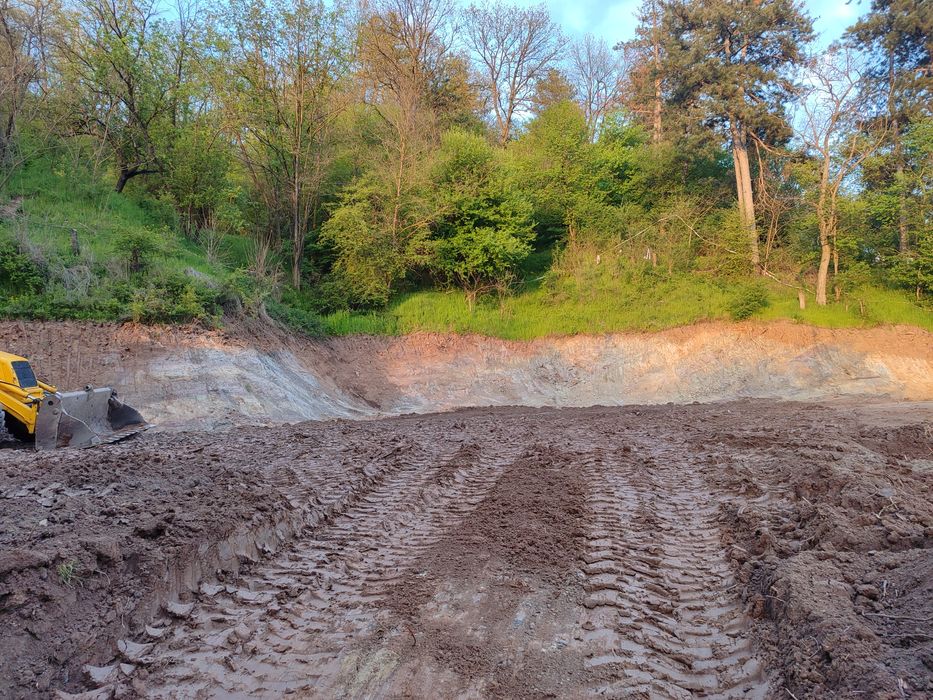 Услуги с комбиниран багер!!!