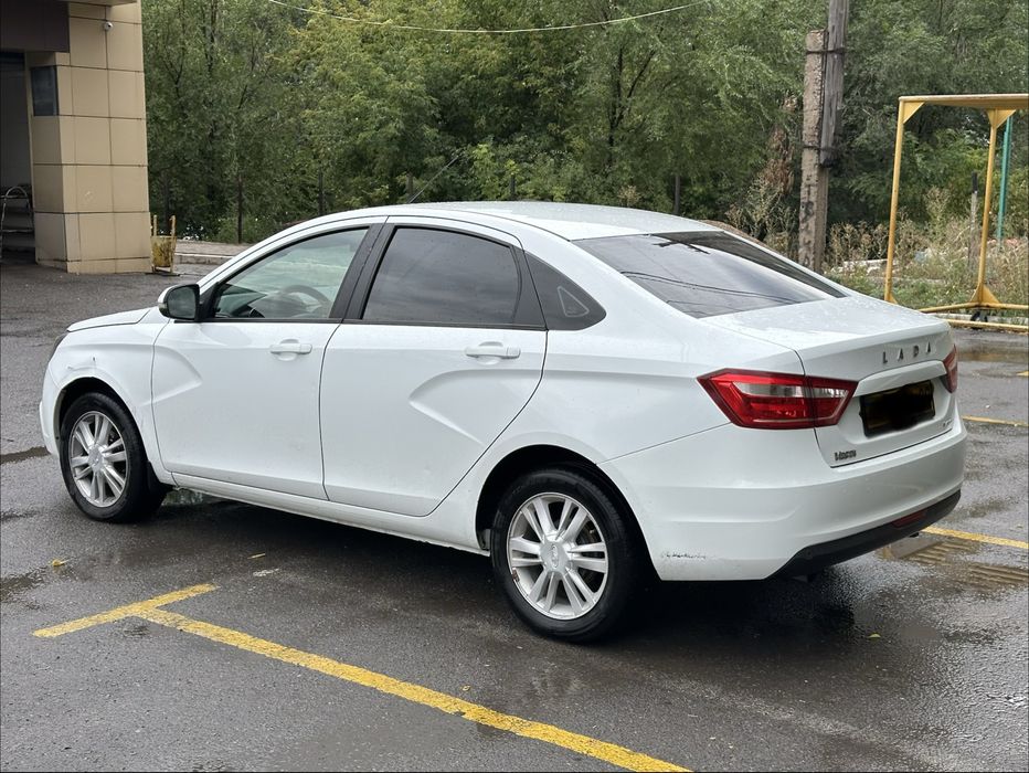 Lada Vesta Lux 1,6л
