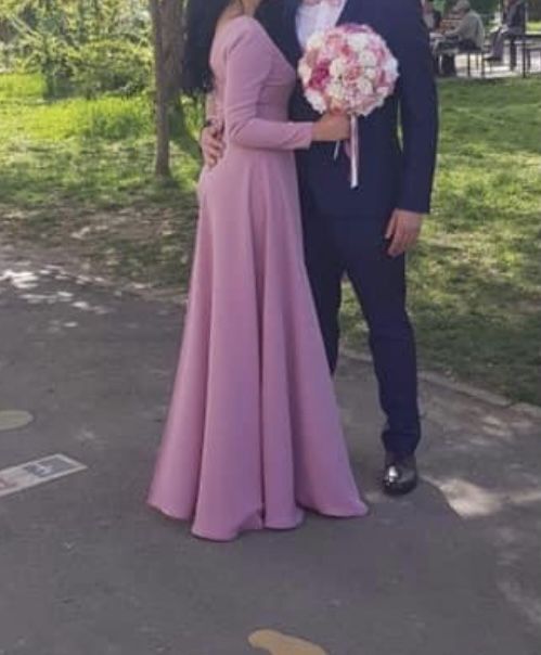 Salopeta culoarea roz deschis