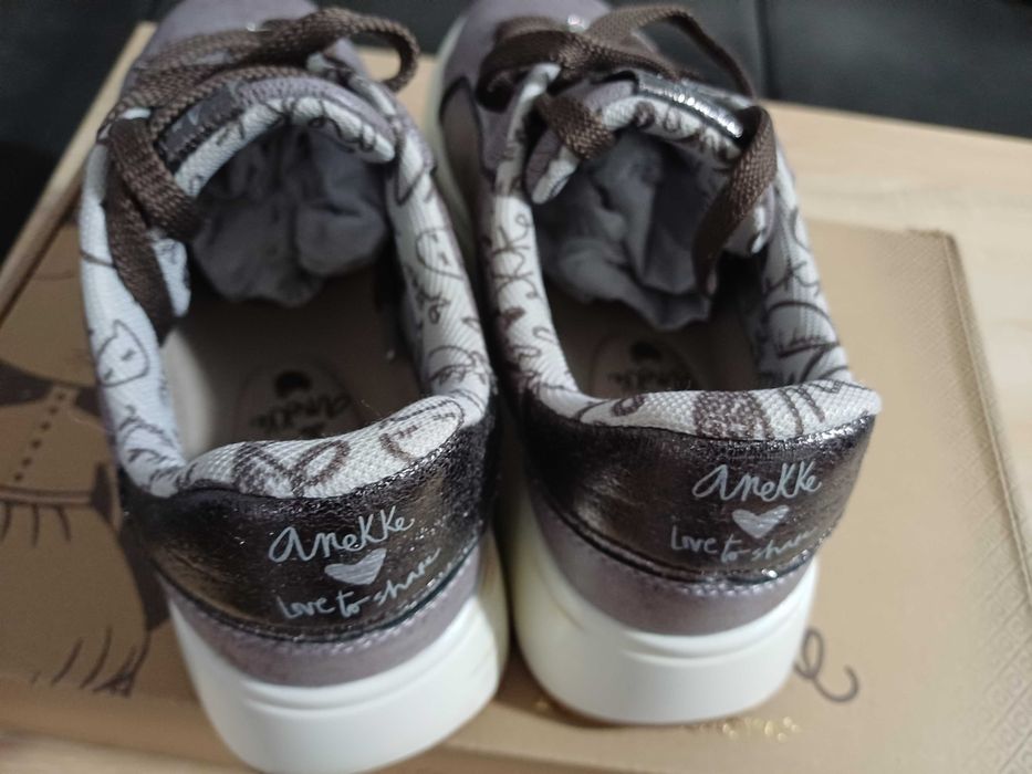 Дамски сникърси Anekke