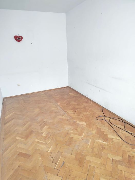 Apartament 4 camere, 69 mp, etaj 3/4, centrală proprie – Mediaș, str. Păltiniș
