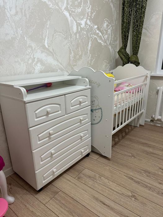 Комод, кроватка+матрас (торг)