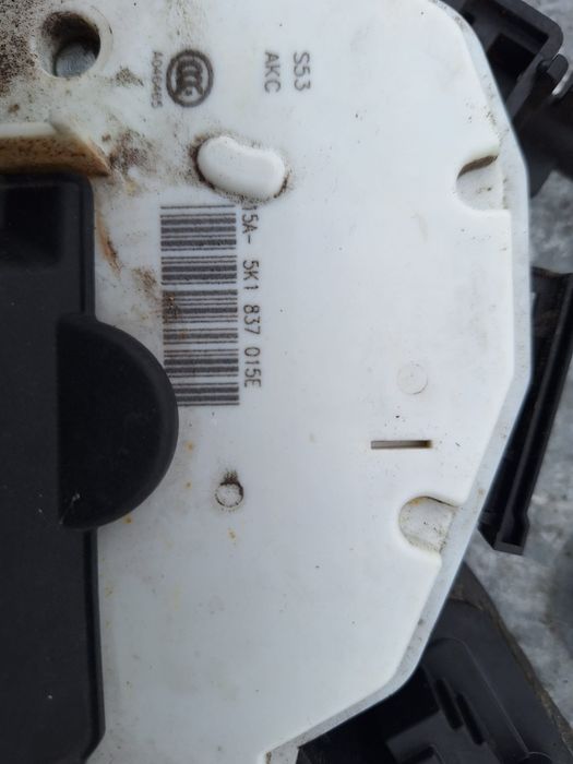 Broasca stânga față Vw Golf 7