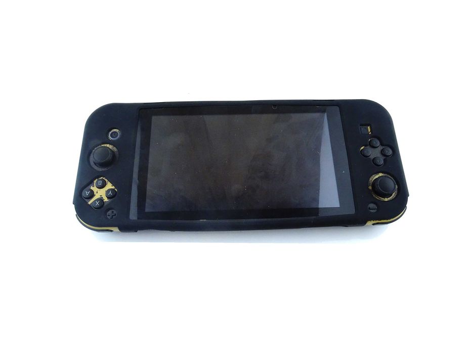 Продавам Работещ Nintendo Switch