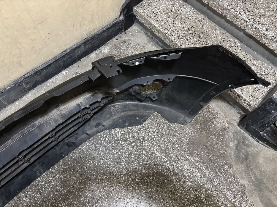 Продавам предна броня за Нисан Кашкай 2007г.