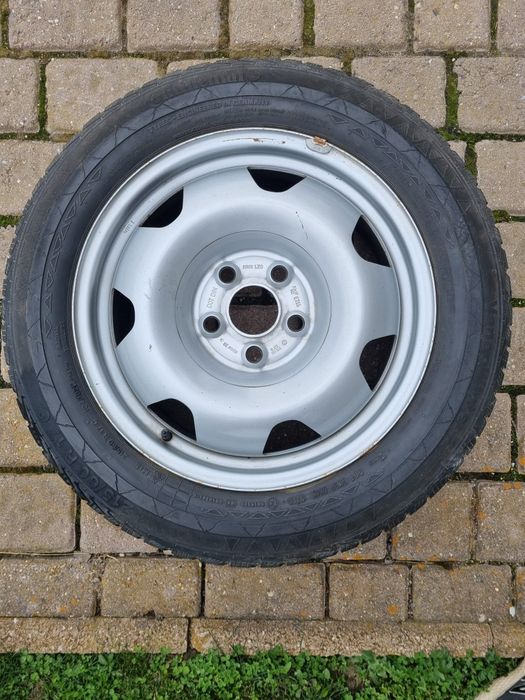 Vand Anvelope  215/60 R17
