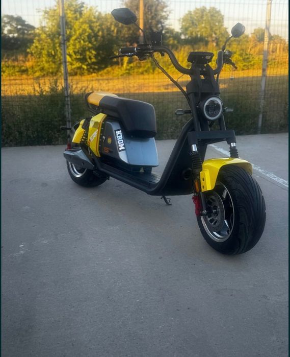 Scuter electric s701 sport  prețul este negociabil!