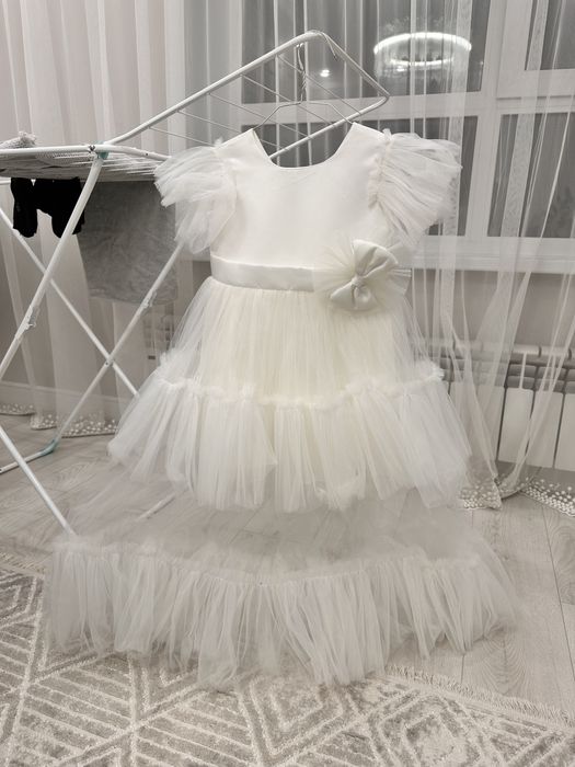 Продам платье для девочек