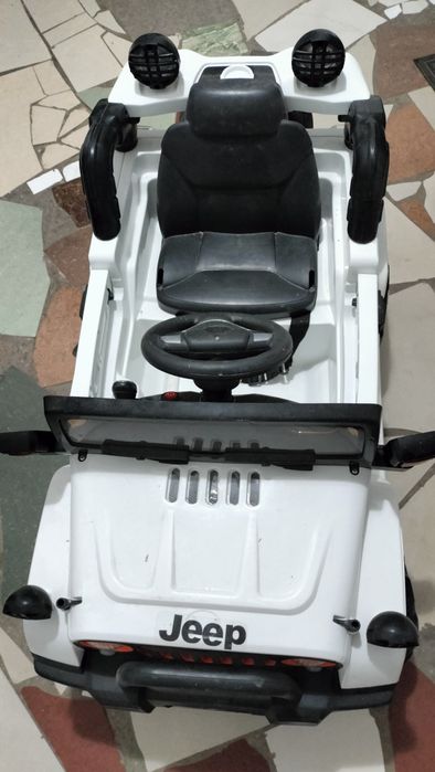 Электромобиль детский