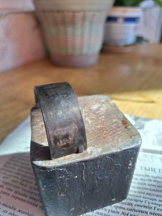 Для БМВ - 5 коленвалы