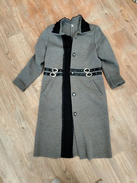 Куртки женские разные