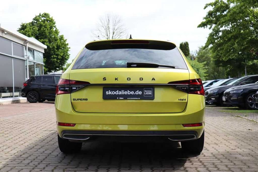 Emblema mare SKODA Rapid Kamiq Karoq Kodiaq Octavia Fabia Superb 4x4