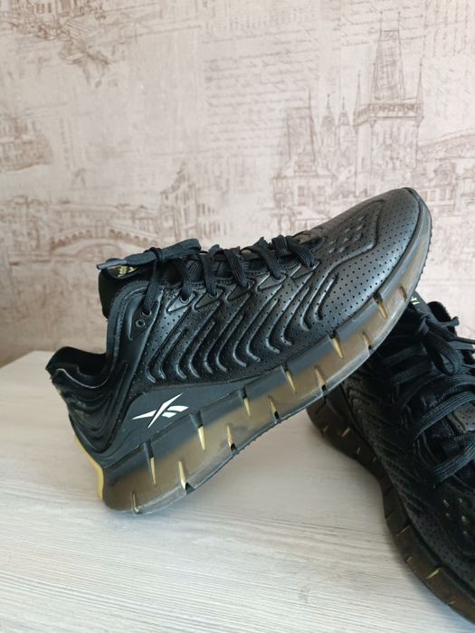 Оригинальные кроссы Reebok