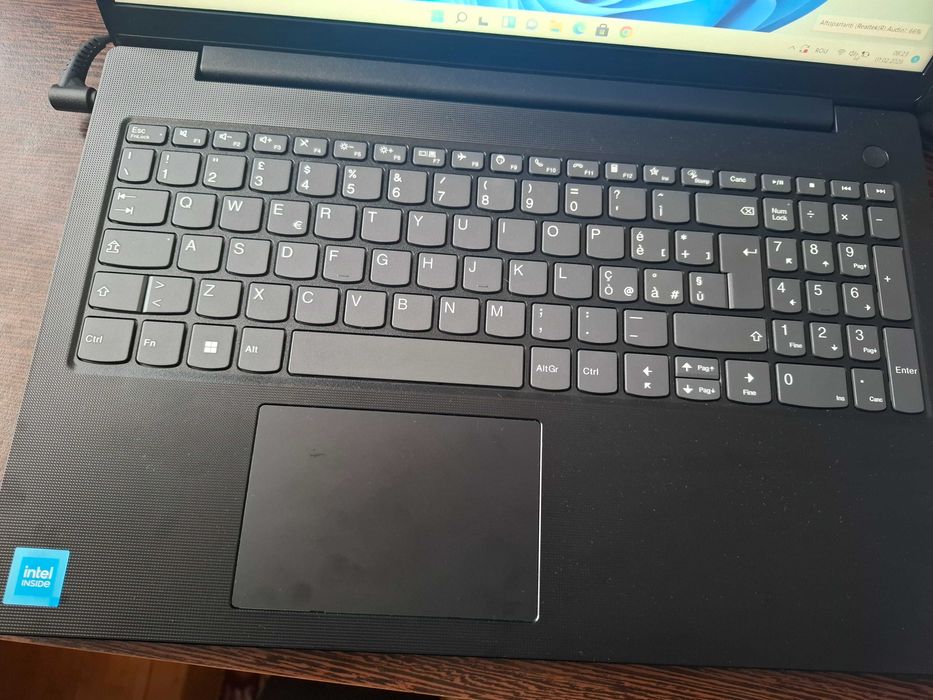 Vând Laptop Lenovo