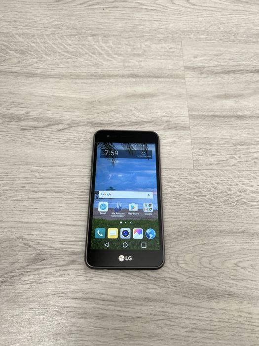 Telefon LG 250 e tipla