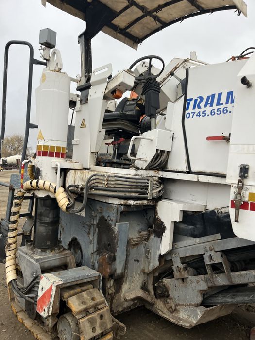 Se vinde Freza asfalt