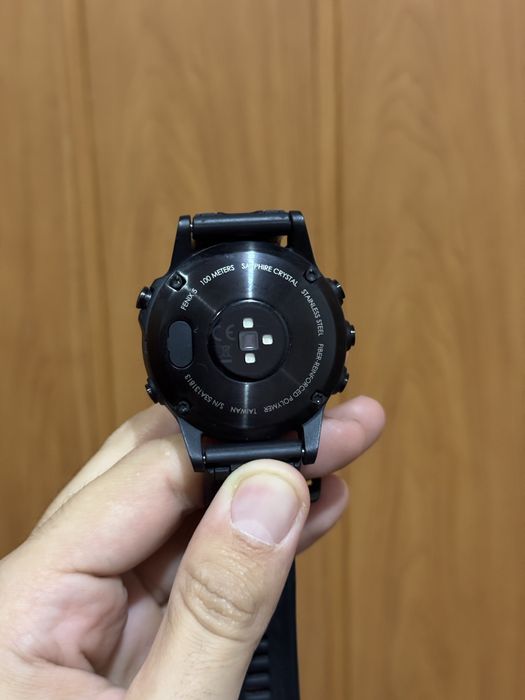 Часы Garmin Fenix 5 Sapphire