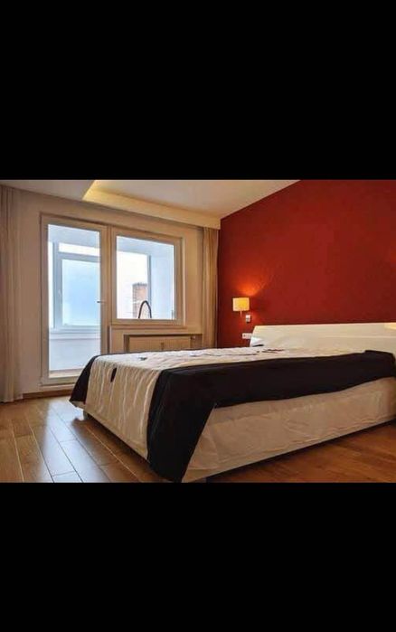 Apt.4 camere cu vedere pe pietonală Republicii