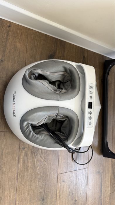 Массажер в комплекте