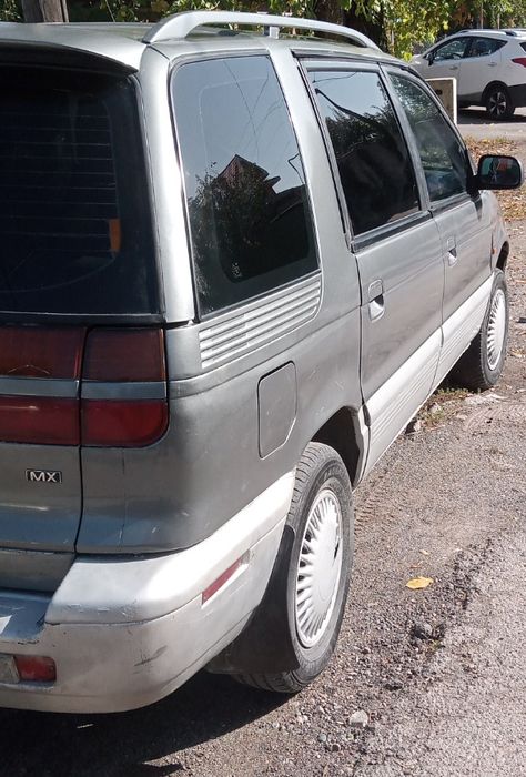 Митсубиси спес вагон шариот РВР руннер