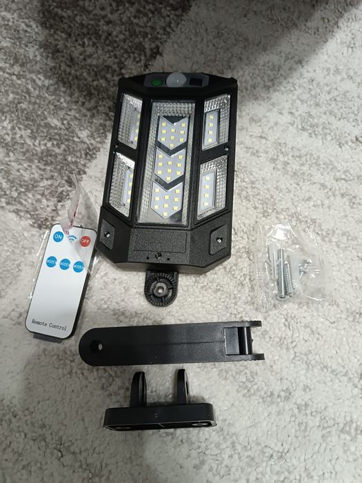 Lampa solara cu senzor miscare