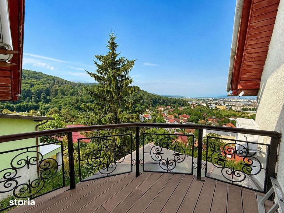 Casă cu 4 camere, priveliște panoramică, terasă, grădină si foisor
