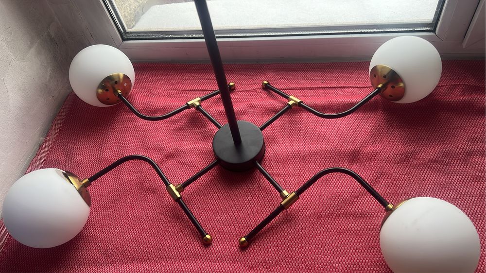 Продается новая Люстра