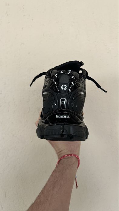 Balenciaga runners black 43