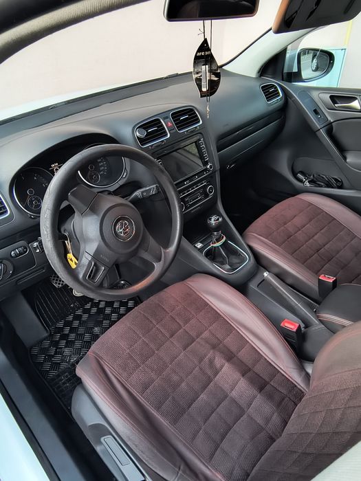 VOLKSWAGEN Golf 2011 — imagine 4