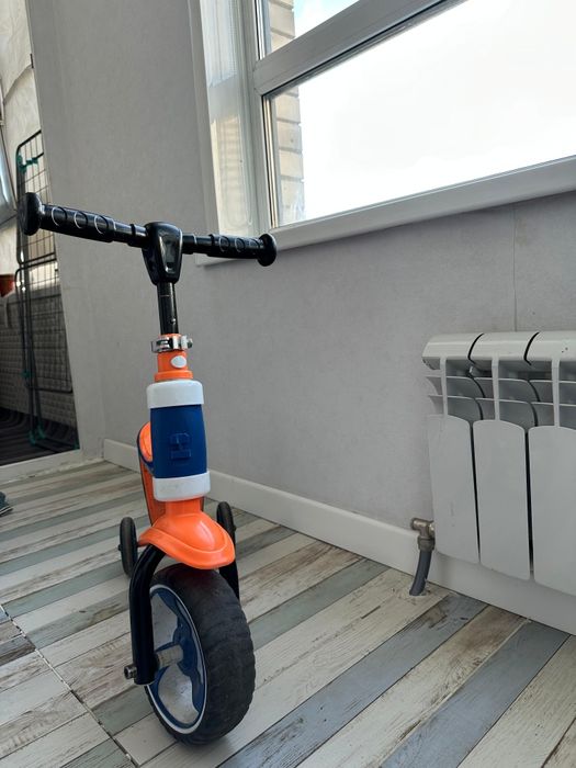 Продам самокат-беговел