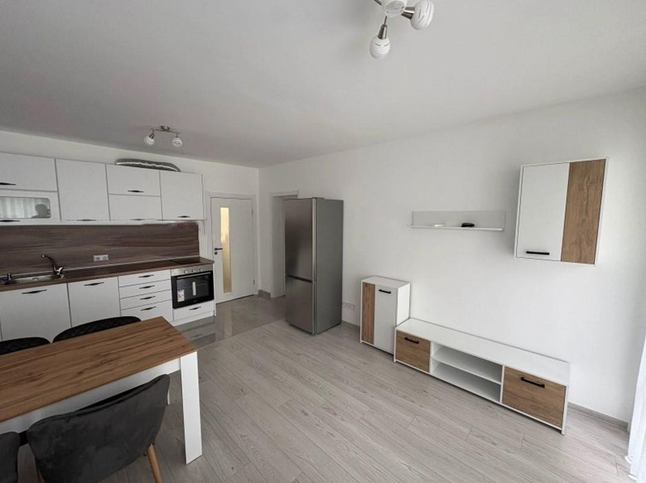 Дава се под наем Двустаен апартамент в София, Надежда 4 - 67 кв.м за 649 € - Снимка #2