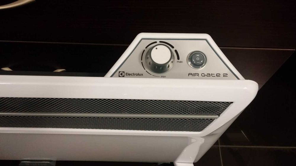 Конвекторный обогреватель Electrolux ECH/AG2-2000 MF