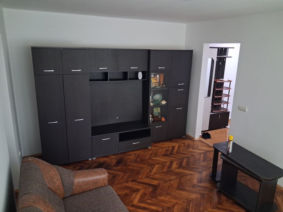 ÎNCHIRIEZ apartament Cantemir - Palas