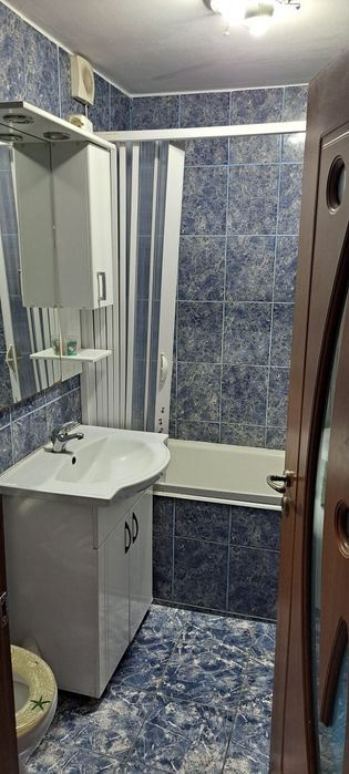 Se vinde apartament 3 camere