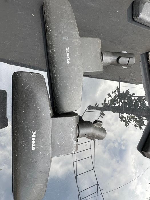 Accesorii aspiratoare Miele,Furtune,Țevi si Perii
