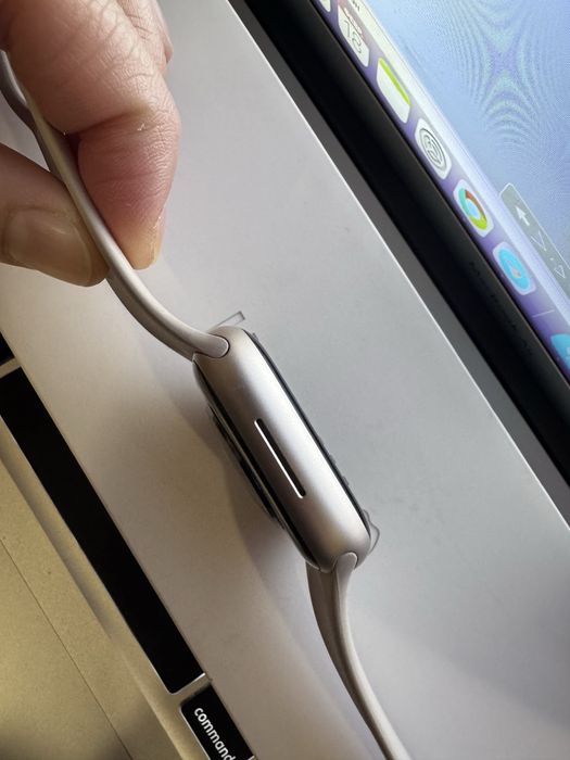 Продам Apple Whatch Series 8 (41mm)