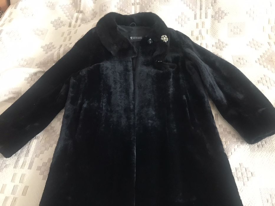 Продам цигейковую шубу