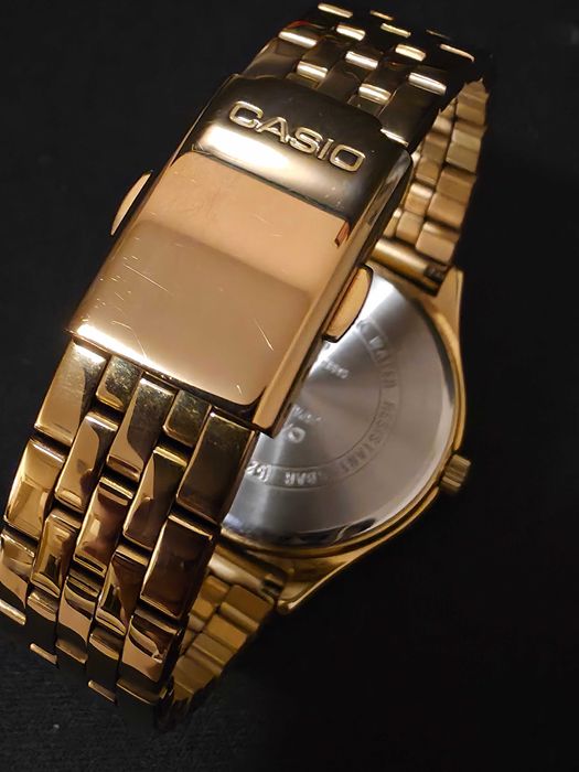 Casio / LTP-E141G-2A