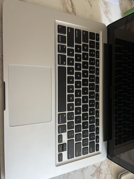 Apple macbook pro