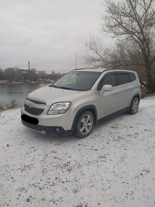 Продам автомоиль Шевроле Орландо