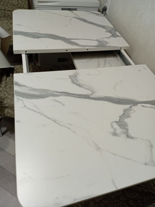 Стол трансформер кухонный.