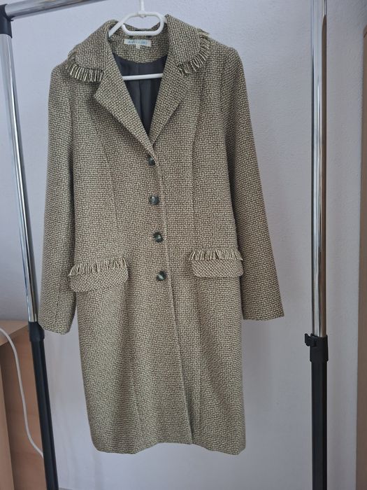 Pardesiu mărimea 42