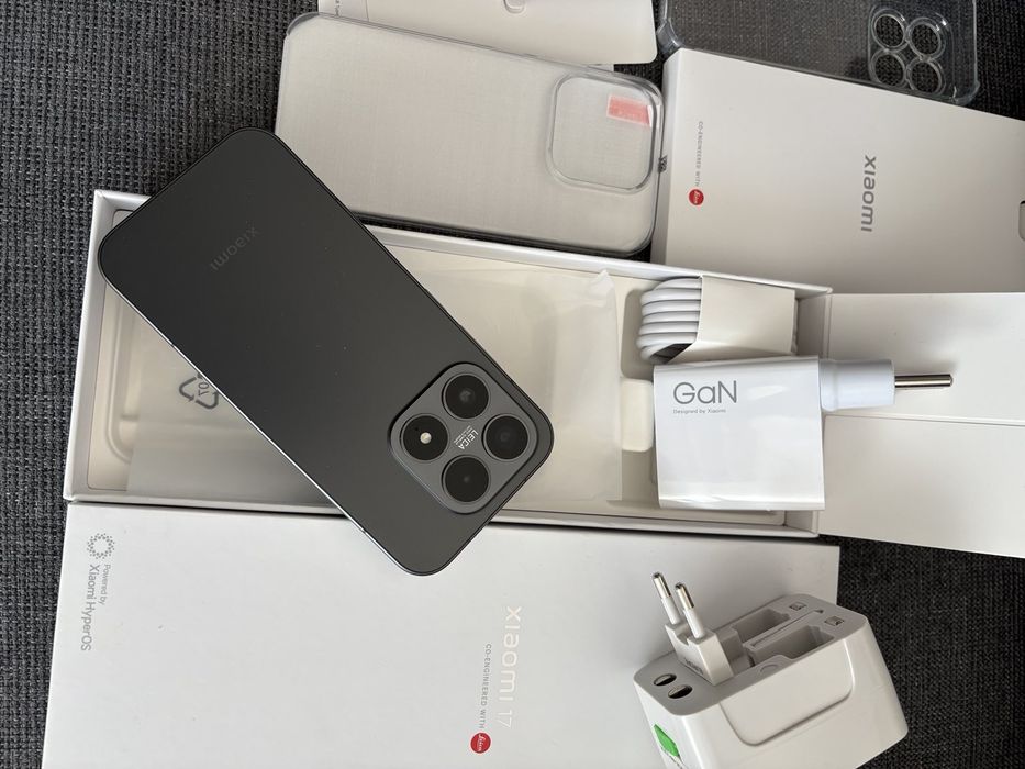 Чисто нов Xiaomi 17-Black-16GB -512GB,5G