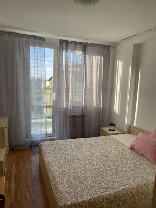 Тристаен апартамент под наем в ж.к. Младост 1, 2220663