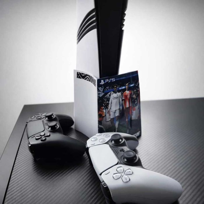 PlayStation 5 Pro 2TB - EA Sports FC 26 Bundle (с 2г. гаранция)