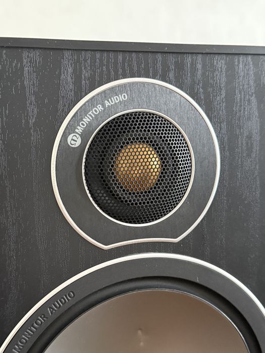 Monitor Audio Bronze 6 (5G) — напольная Hi-Fi акустика
