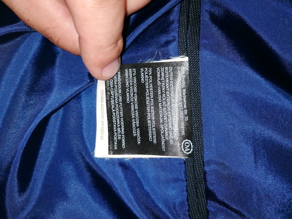 Costum bleumarin C&A pentru ocazii speciale