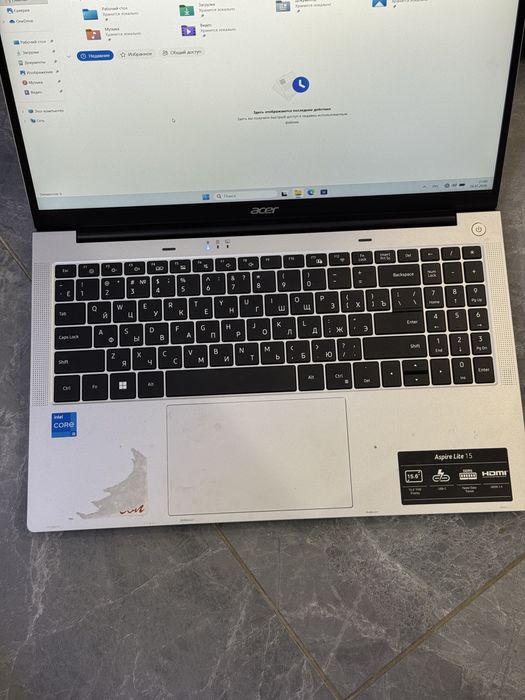 Офисный ноутбук Acer