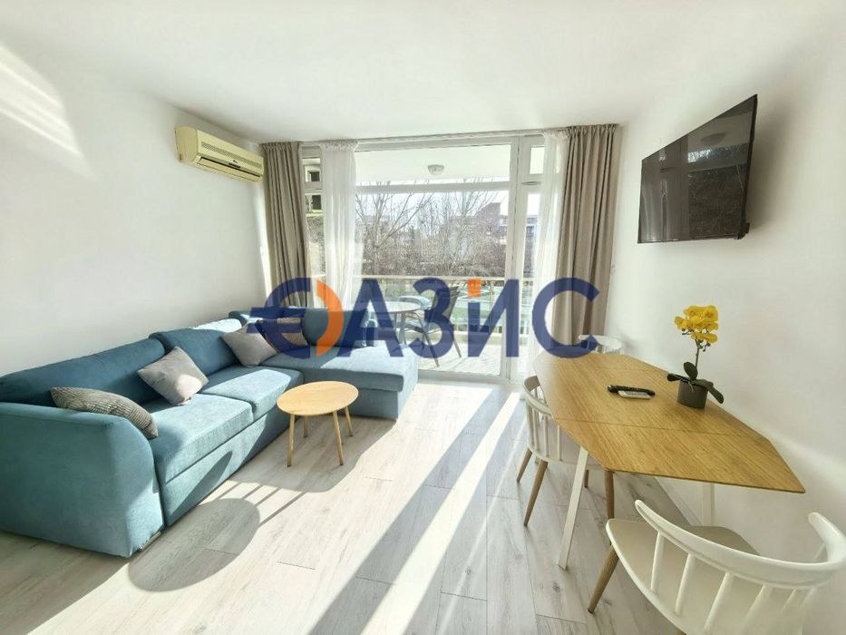 Продава се Тристаен апартамент в к.к. Слънчев бряг - 93 кв.м за 565 €/кв.м - Снимка #1