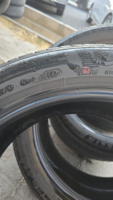 245/45/R19 Michelin primacy⁴